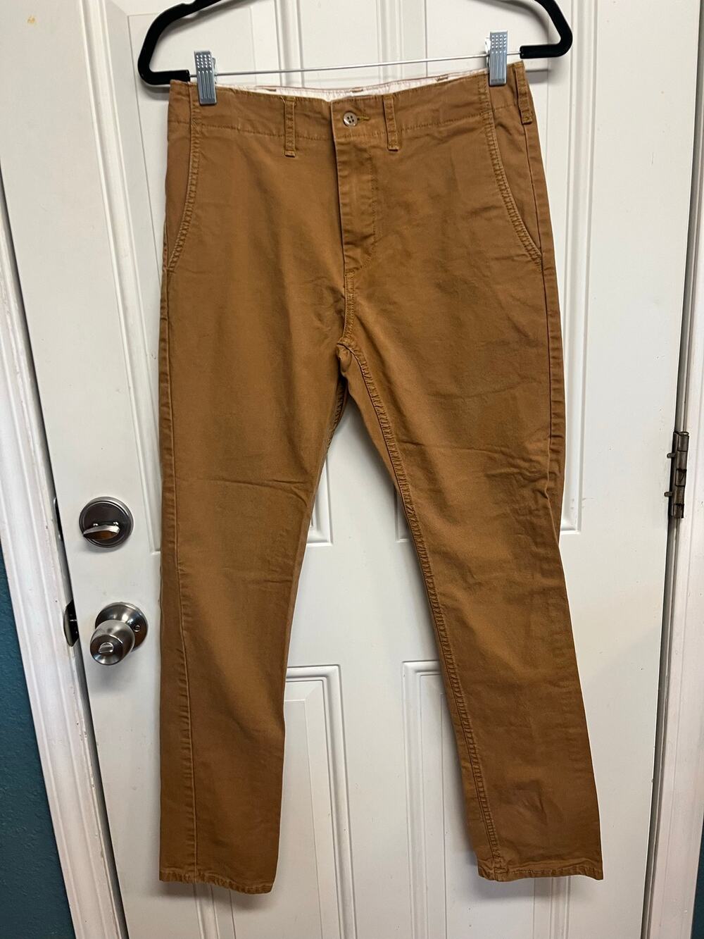 Levi’s men’s Chino pants size 28